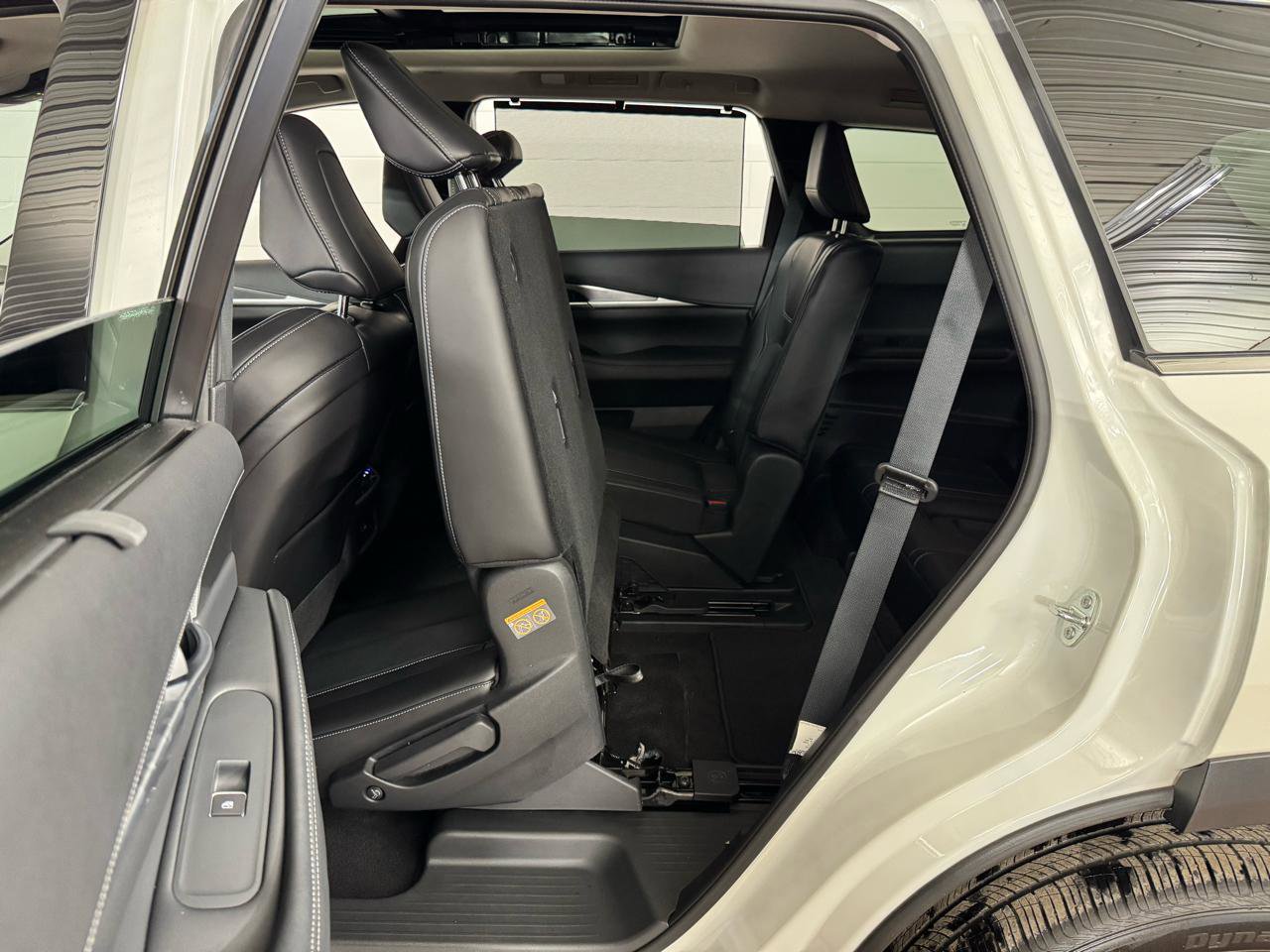 Used 2025 INFINITI QX60 Luxe AWD/4WD image 33