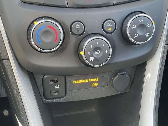 Used 2022 Chevrolet Trax LS w/ Tint and Cruise Package image 35