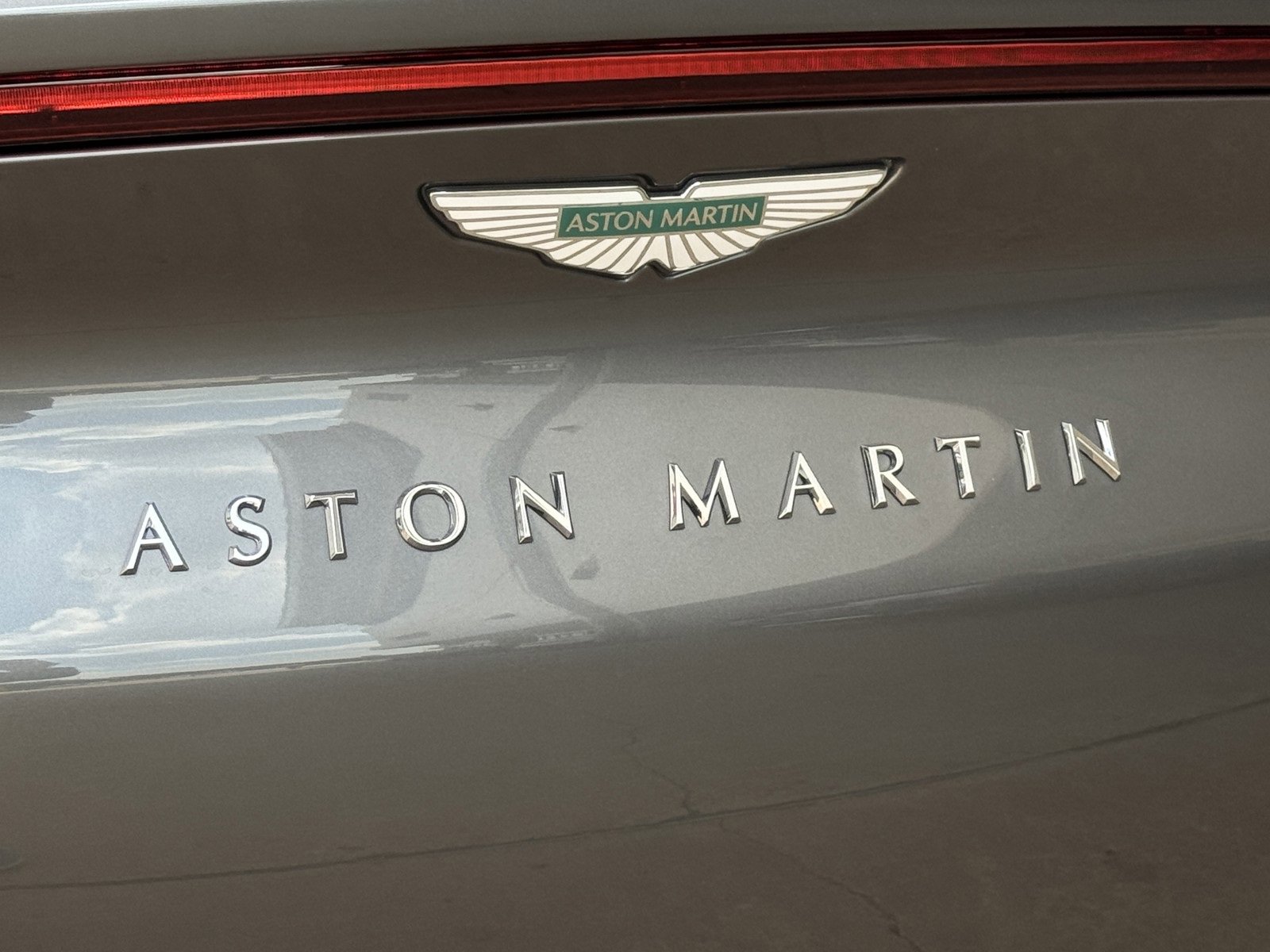 New 2025 Aston Martin DBX 707 image 20