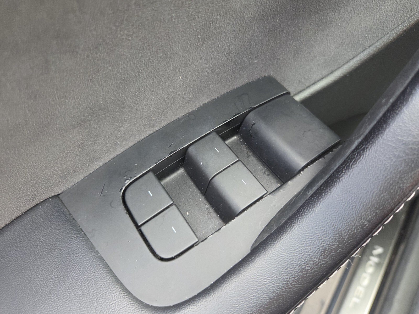 Used 2022 Tesla Model Y Long Range AWD/4WD image 29