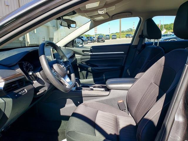Used 2023 Nissan Altima 2.5 SV image 10