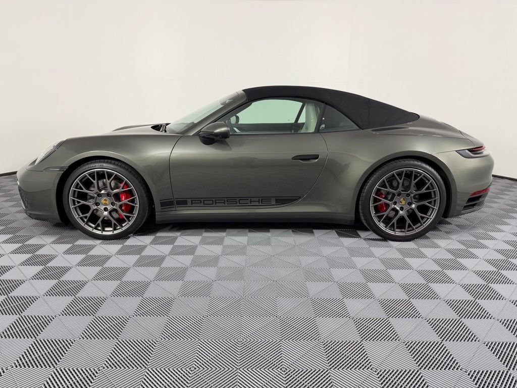 Used 2020 Porsche 911 Carrera 4S AWD/4WD image 2