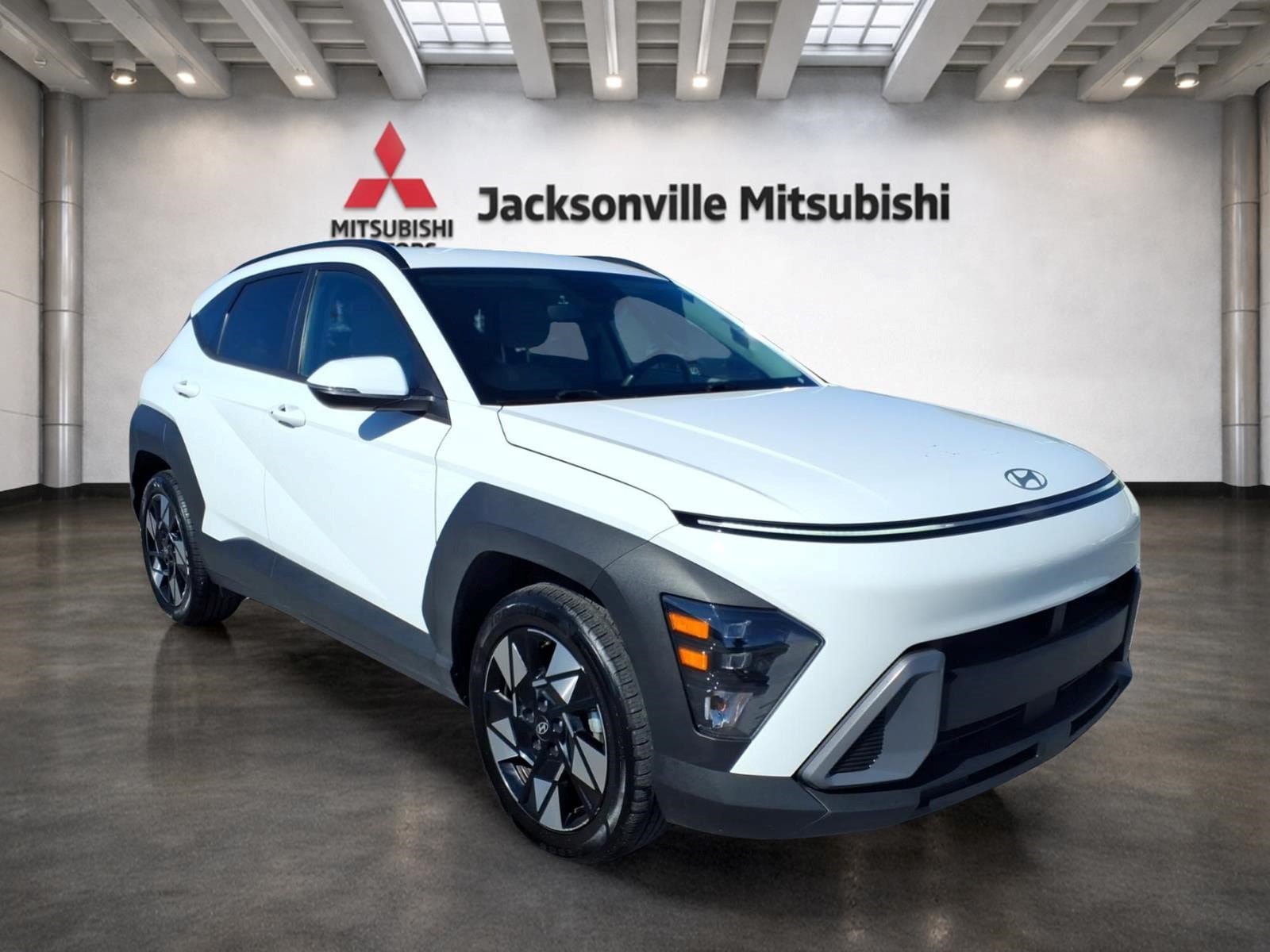 Used 2025 Hyundai Kona SEL FWD image 1