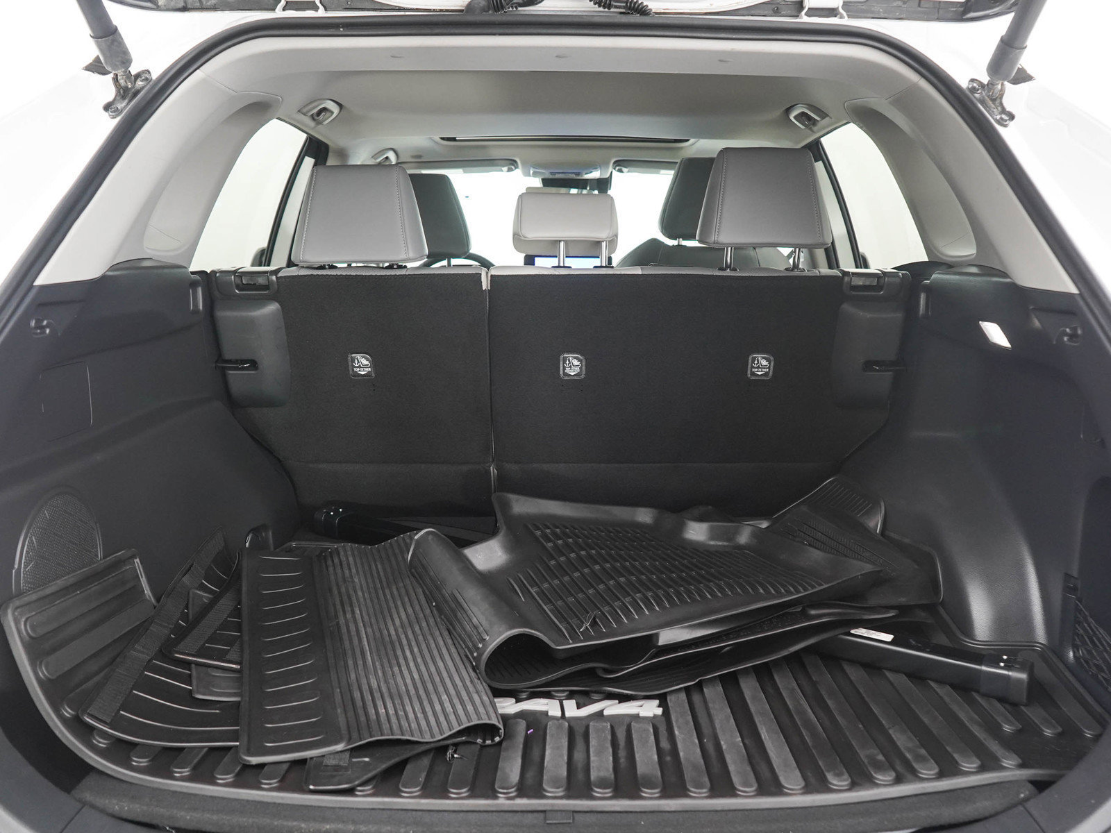 Used 2024 Toyota RAV4 Limited w/ Weather Package AWD/4WD image 9