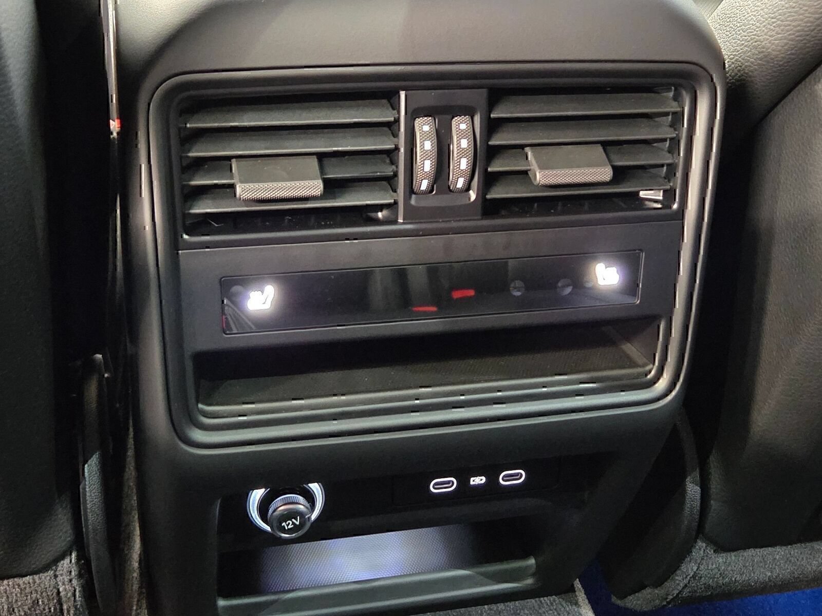 Certified 2026 Porsche Cayenne AWD/4WD image 12