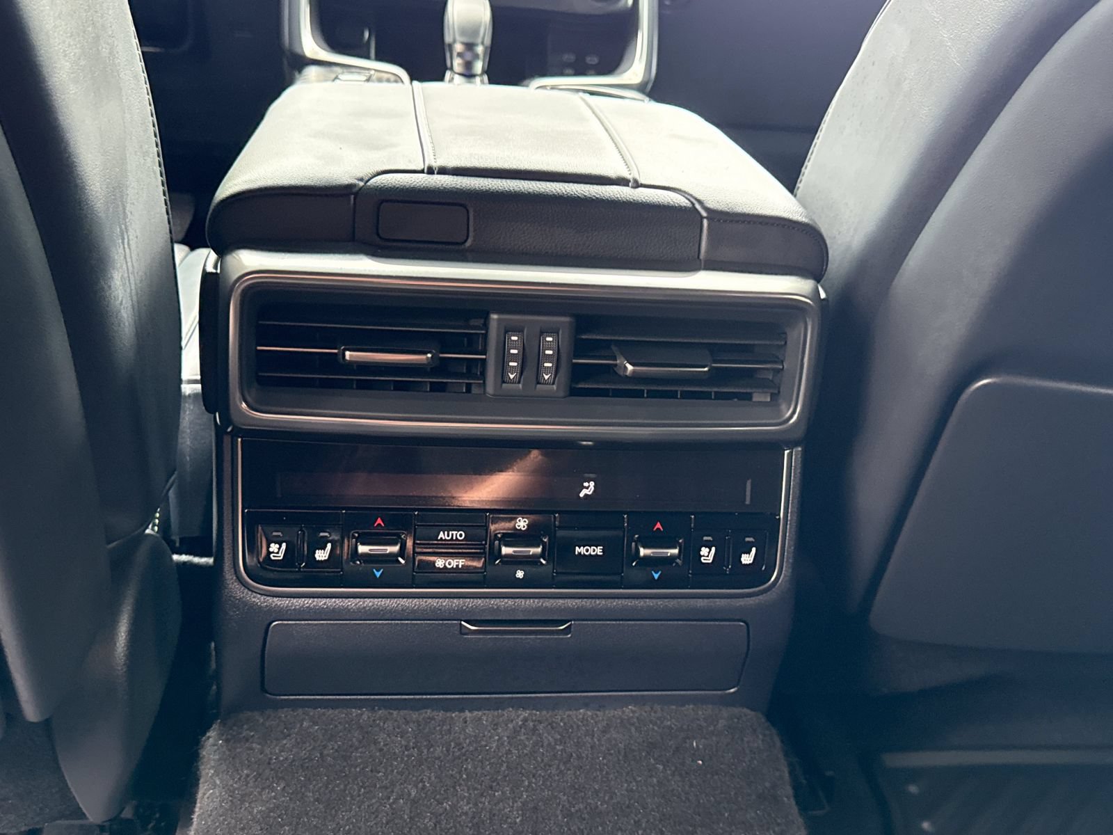 Certified 2025 Lexus LX 700h Overtrail w/ Accessory Package (Z1) AWD/4WD image 17