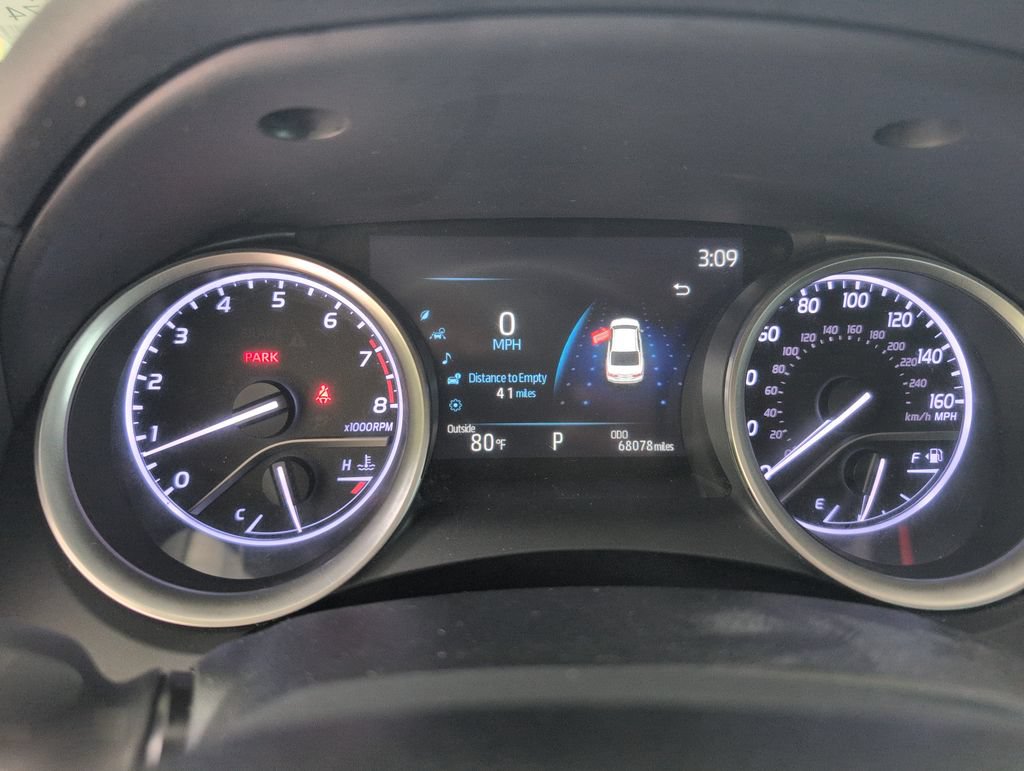 Used 2021 Toyota Camry XLE FWD image 13