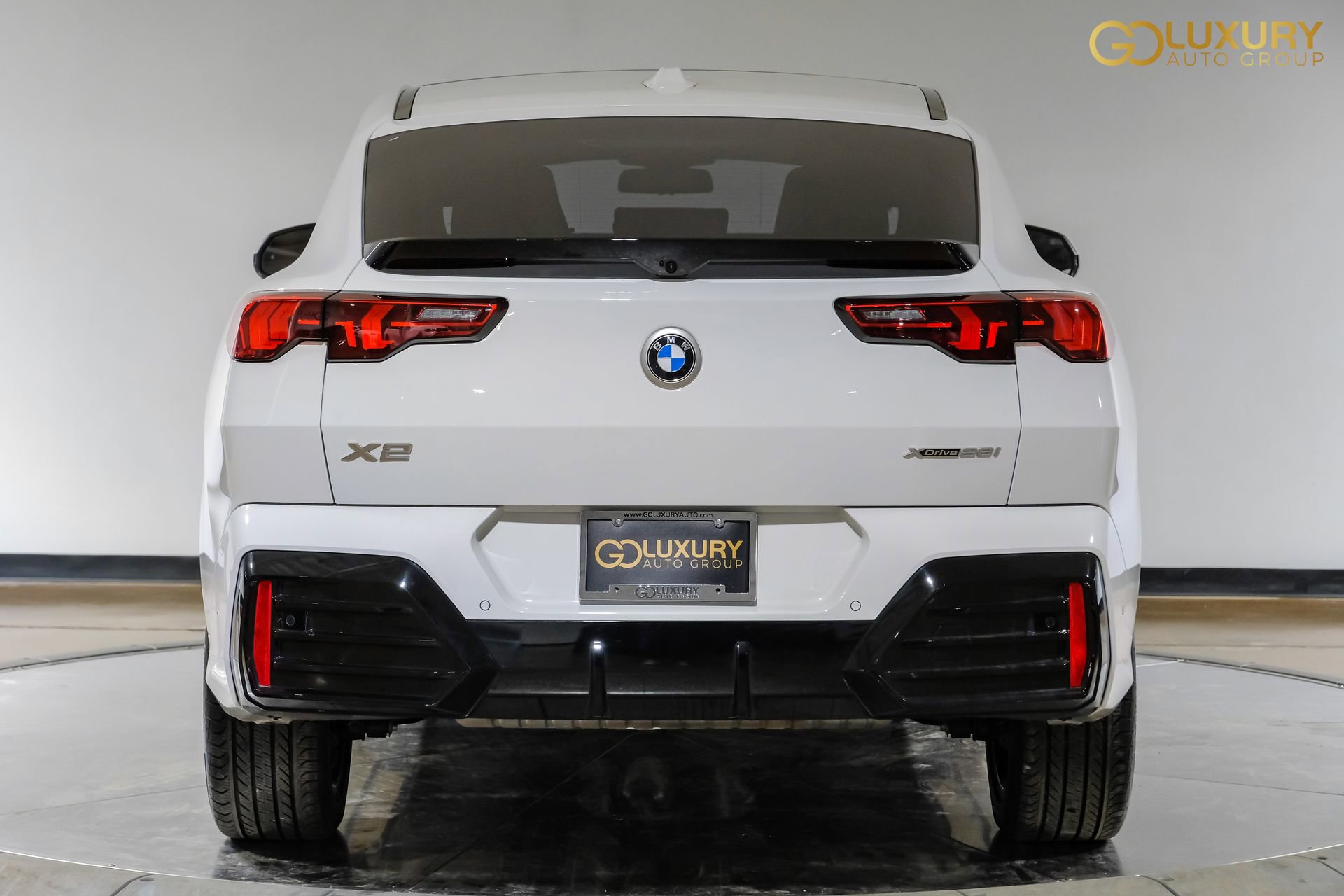 Used 2026 BMW X2 xDrive28i image 11