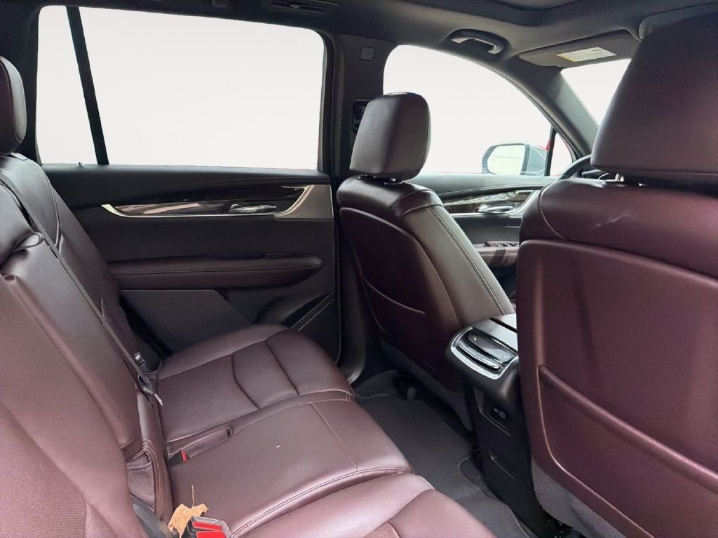 Used 2022 Cadillac XT6 Premium Luxury AWD/4WD image 13