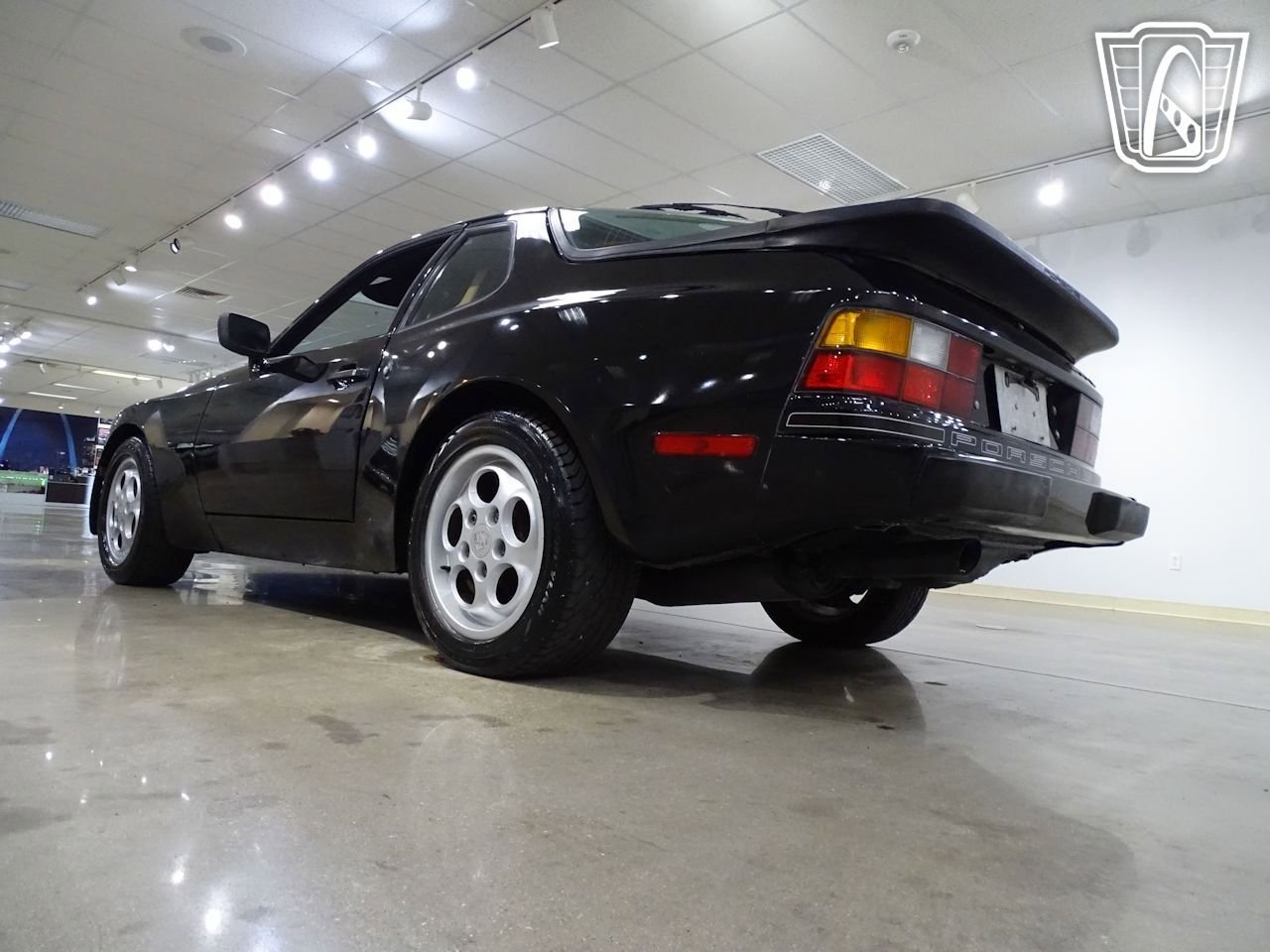 Used 1987 Porsche 944 S RWD image 11