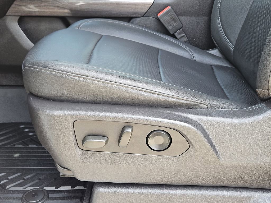 Used 2024 Chevrolet Silverado 1500 LTZ AWD/4WD image 29