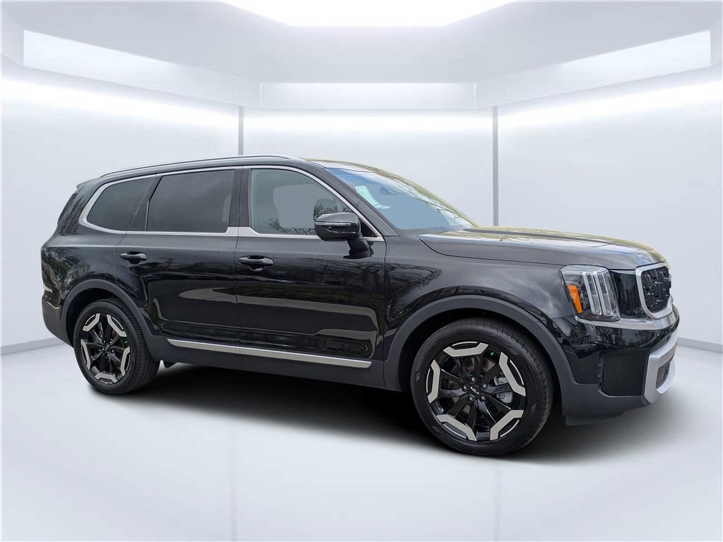 Used 2023 Kia Telluride EX image 1