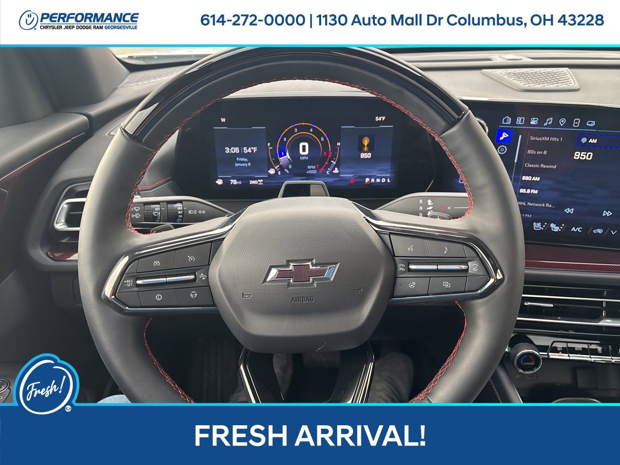 Used 2025 Chevrolet Traverse RS image 25