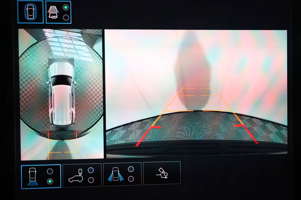 Used 2026 GMC Yukon Denali Ultimate image 33