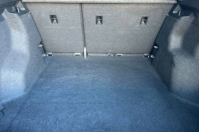 Used 2022 Volkswagen ID.4 Pro image 12