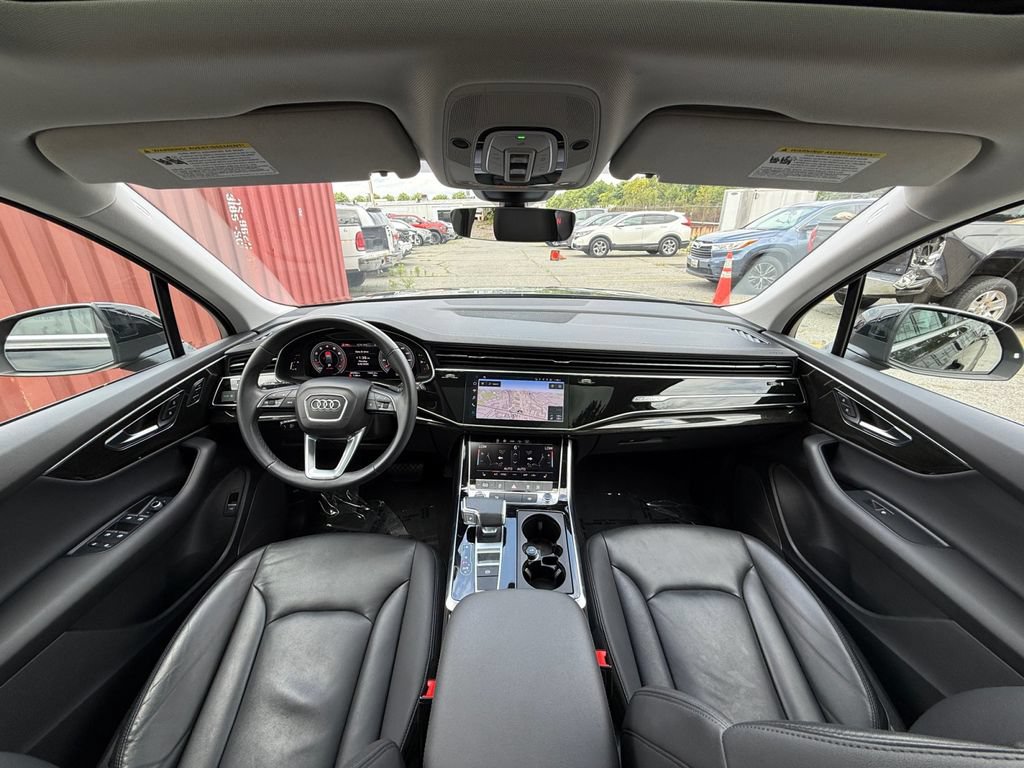 Used 2023 Audi Q7 3.0T Premium w/ Convenience Package AWD/4WD image 22