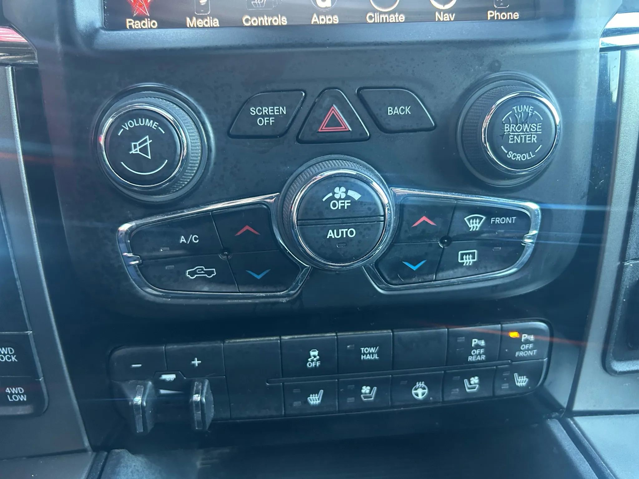 Used 2016 RAM 1500 Sport image 11