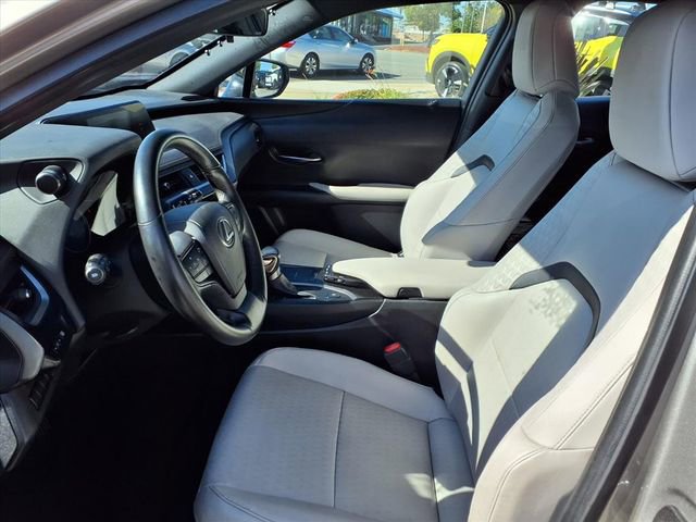 Used 2020 Lexus UX 200 image 14