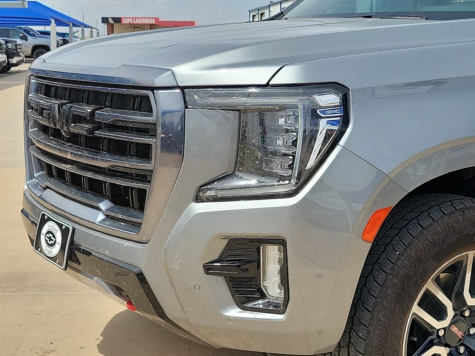 Used 2024 GMC Yukon AT4 w/ Technology Package AWD/4WD image 13