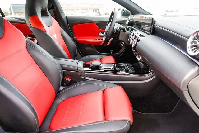 Used 2023 Mercedes-Benz CLA 250 4MATIC image 17