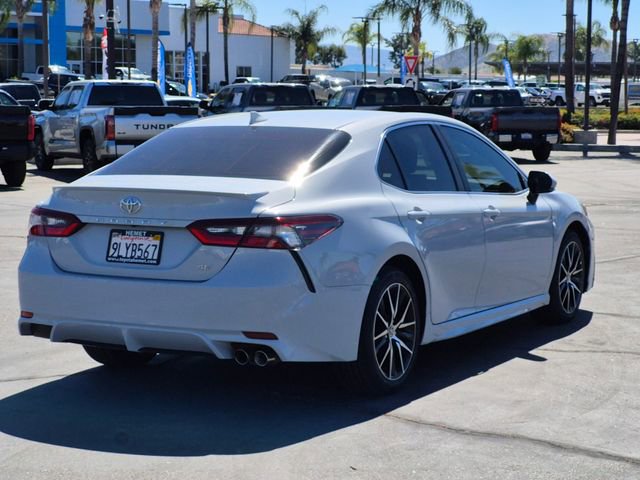 Used 2024 Toyota Camry SE image 5