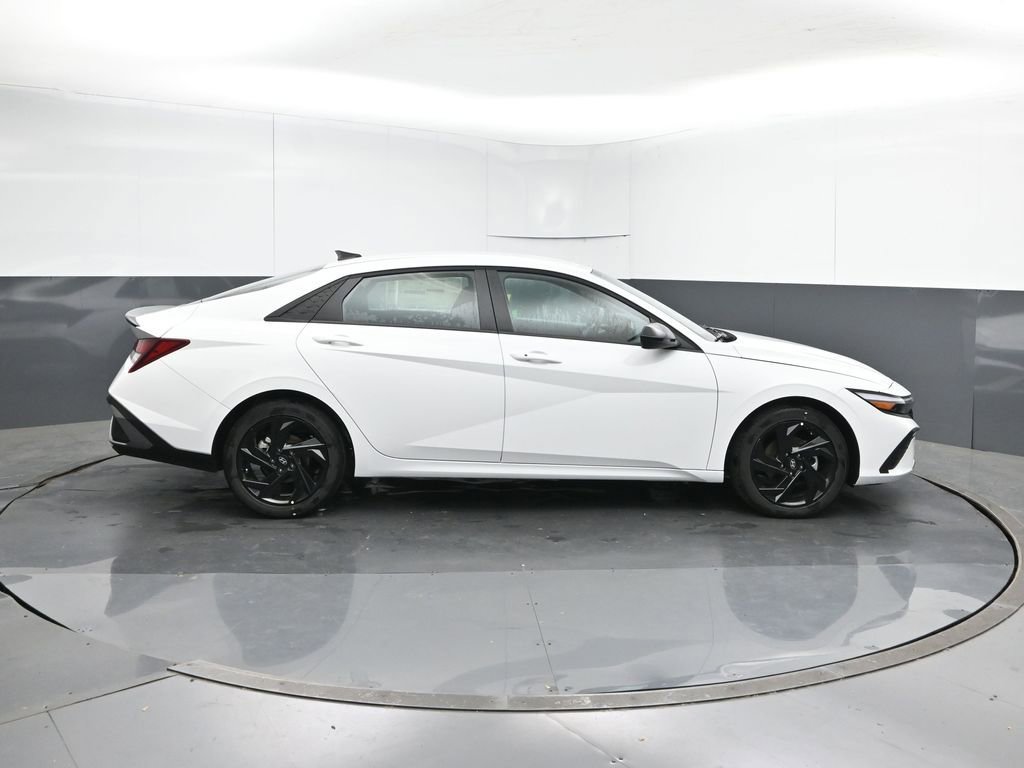 New 2026 Hyundai Elantra Sport FWD image 6