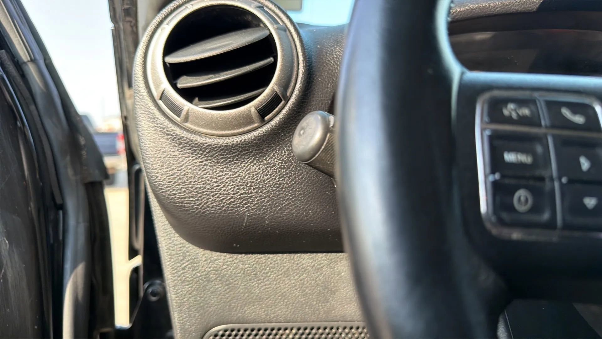 Used 2017 Jeep Wrangler Sport w/ Connectivity Group image 44