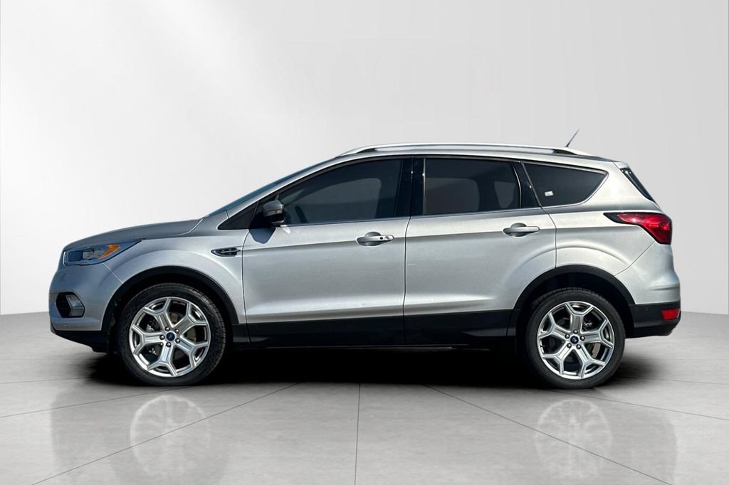 Used 2019 Ford Escape Titanium FWD image 3