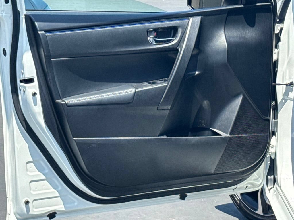 Certified 2018 Toyota Corolla SE w/ Protection Package FWD image 19