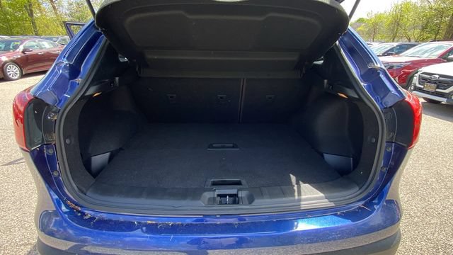 Used 2017 Nissan Rogue Sport SV w/ SV Premium Package AWD/4WD image 32