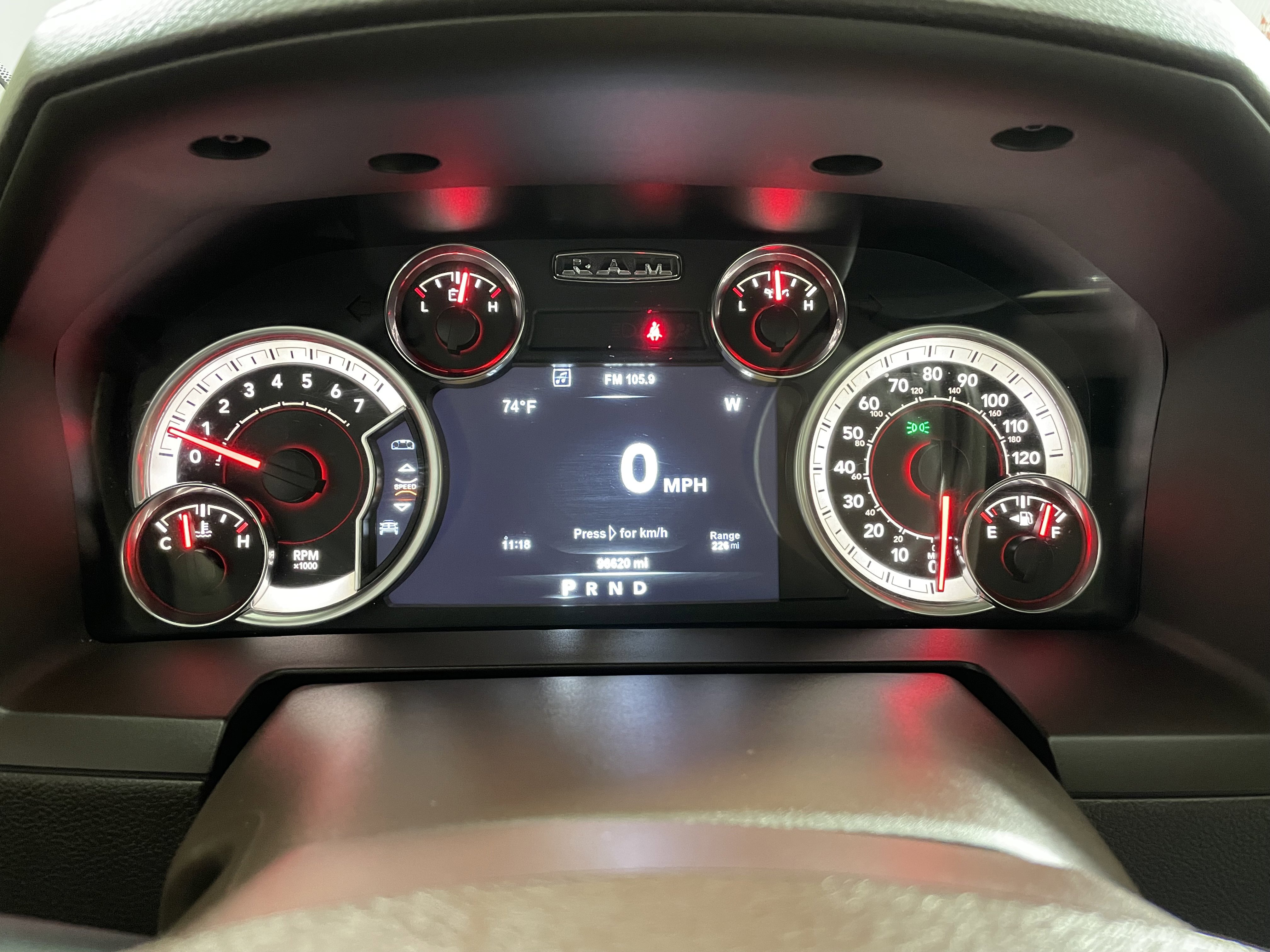 Used 2018 RAM 1500 Laramie w/ Convenience Group AWD/4WD image 16