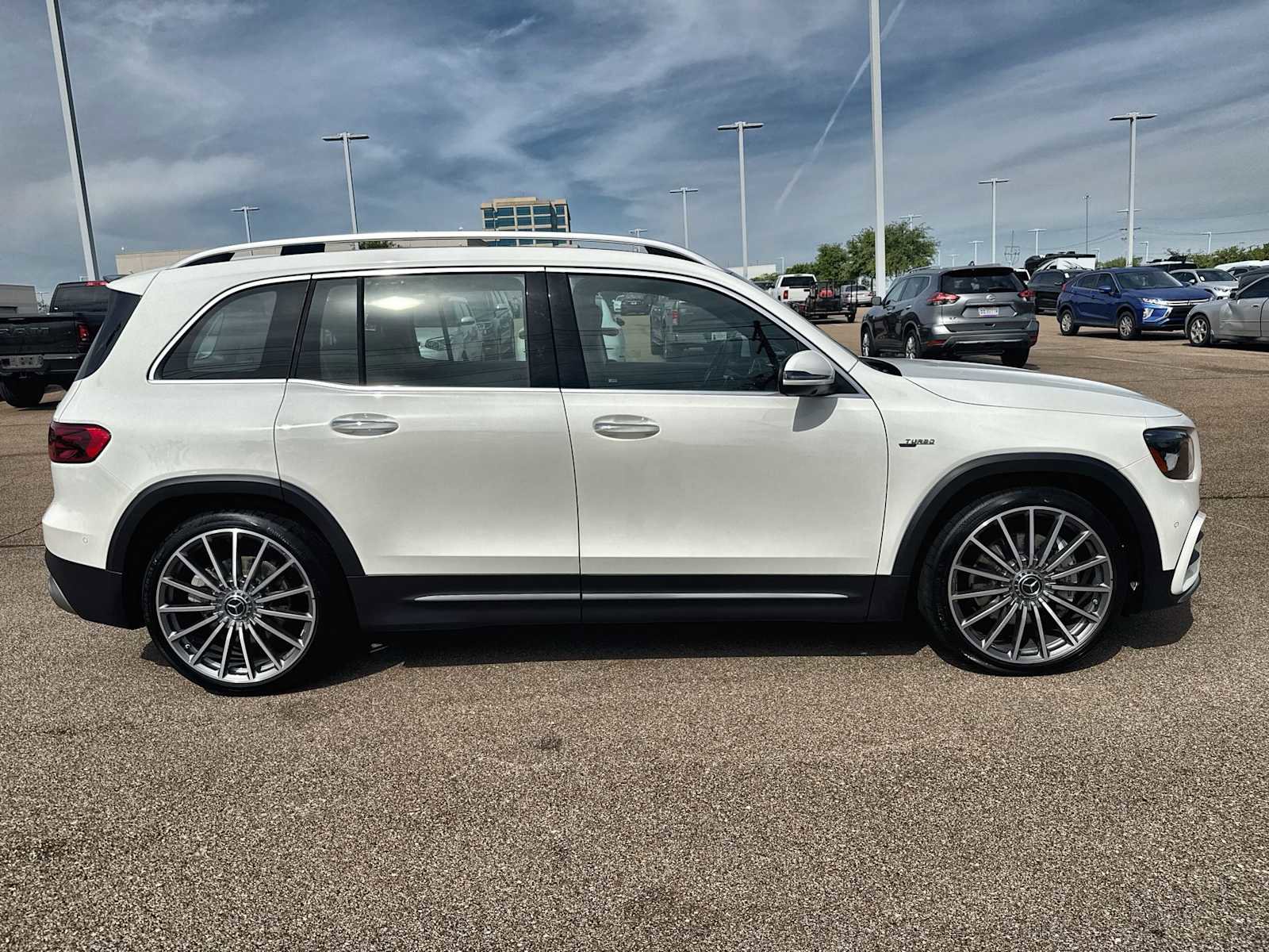 Used 2026 Mercedes-Benz GLB 35 AMG 4MATIC image 10
