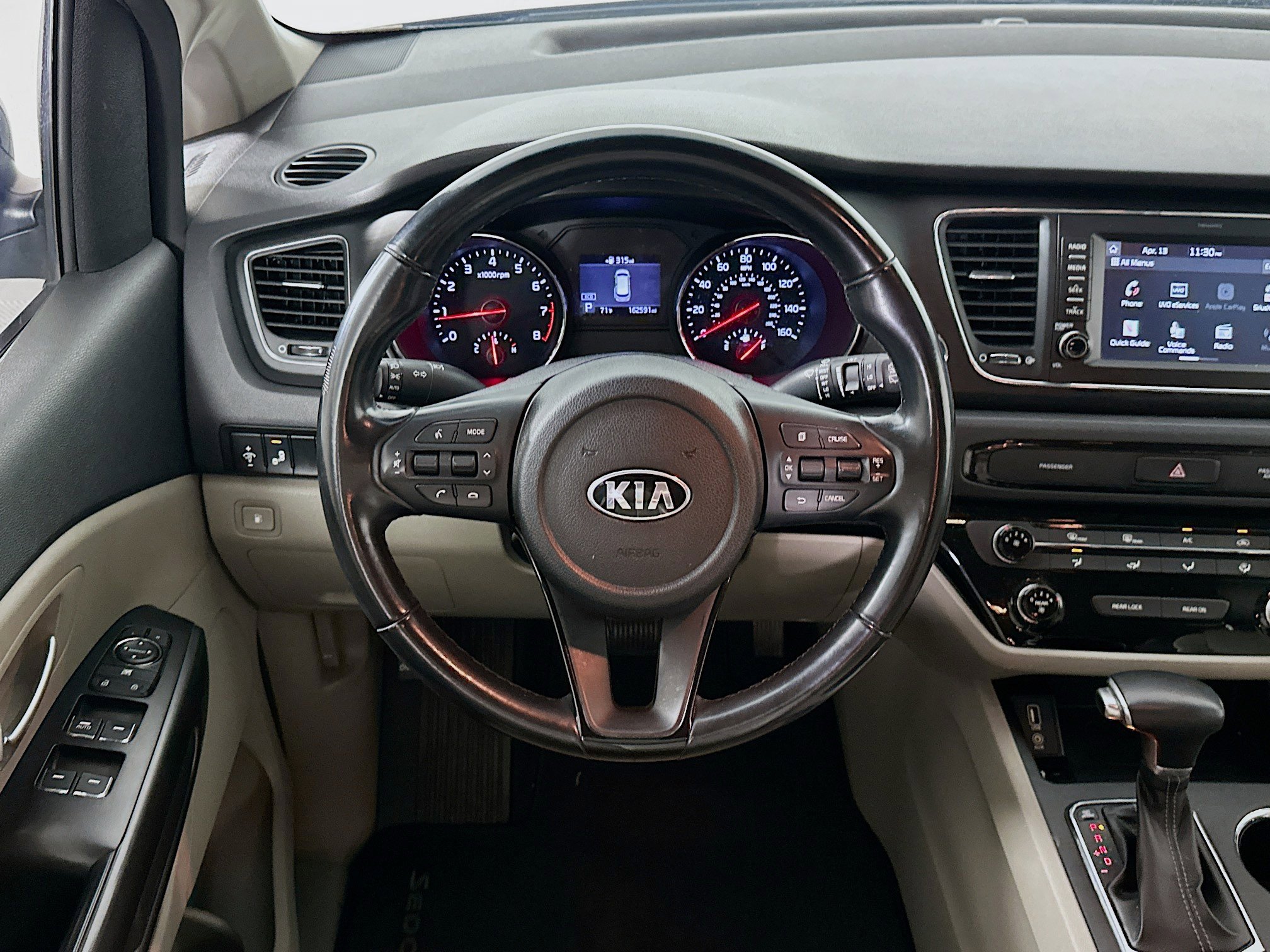 Used 2019 Kia Sedona EX image 18
