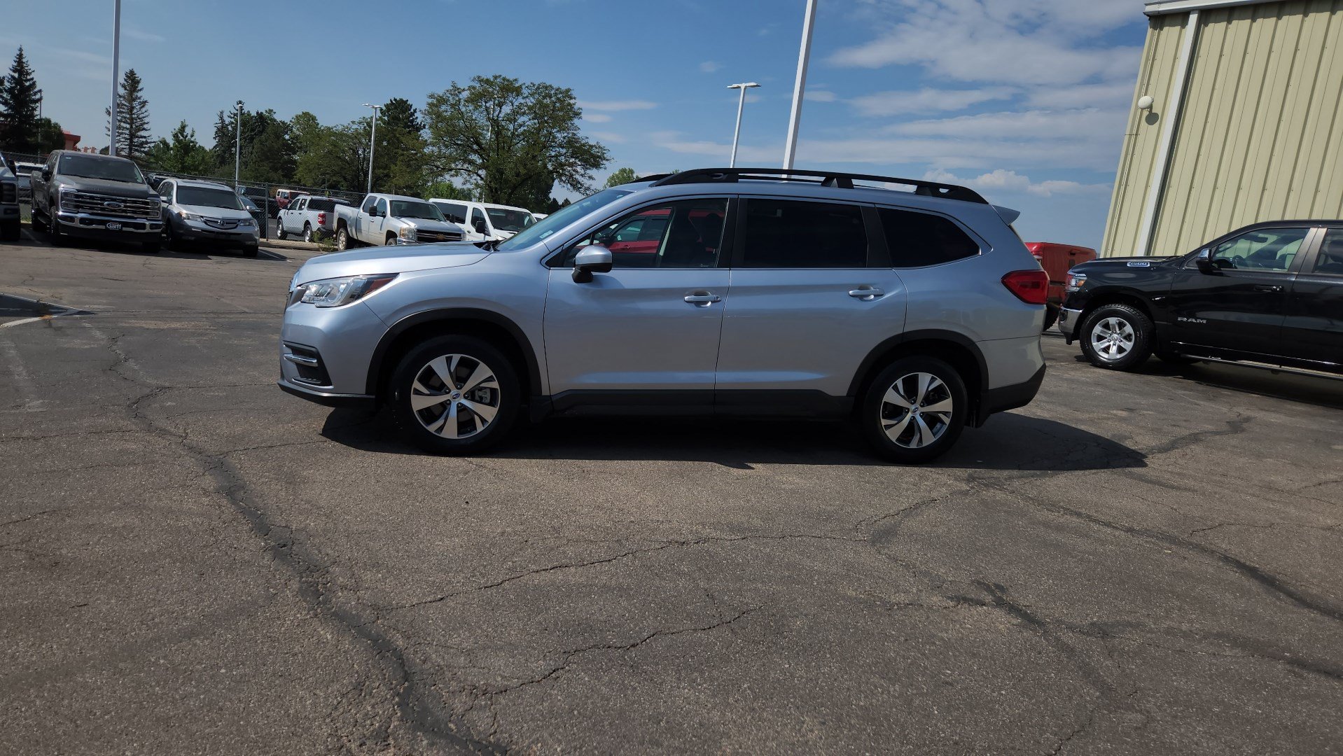 Used 2020 Subaru Ascent Premium w/ Convenience Package AWD/4WD image 26