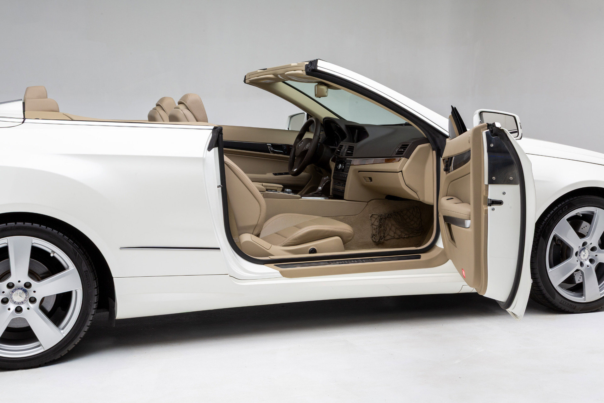 Used 2011 Mercedes-Benz E 550 Cabriolet image 26