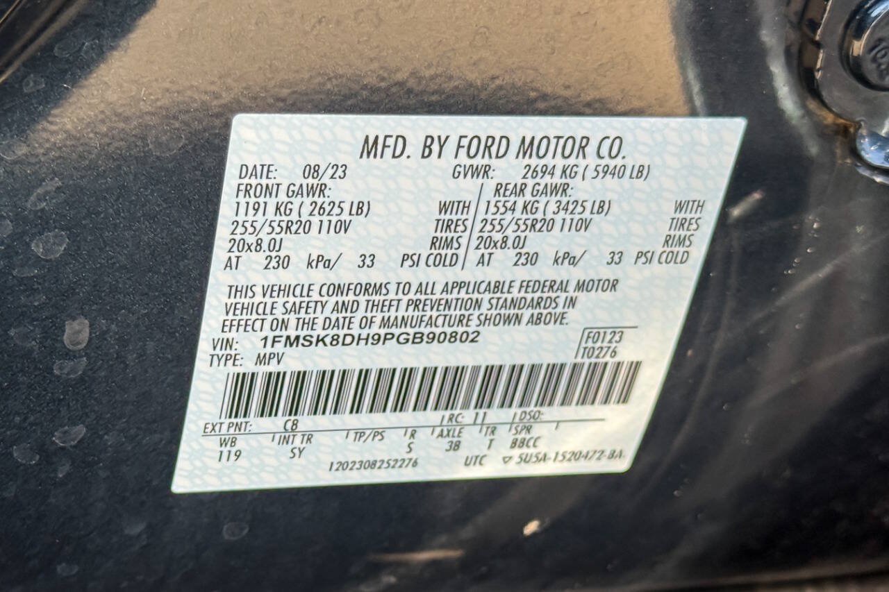 Used 2023 Ford Explorer XLT w/ Equipment Group 202A AWD/4WD image 23