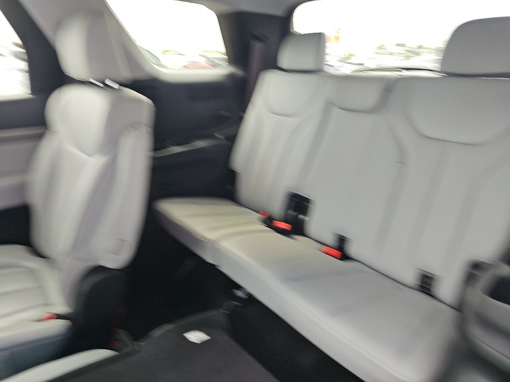 Used 2025 Hyundai Palisade SEL AWD/4WD image 13