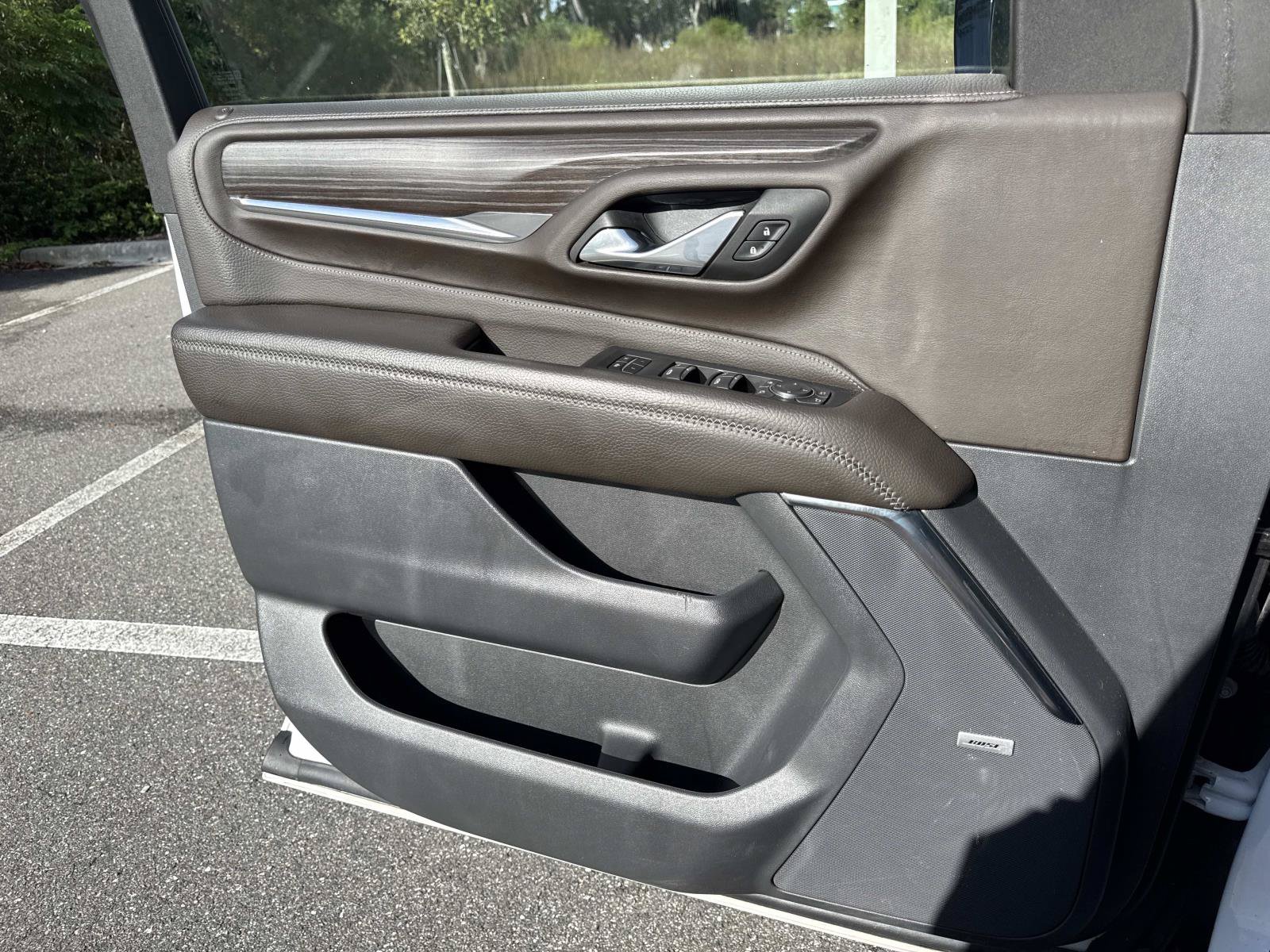 Used 2023 GMC Yukon Denali RWD image 18