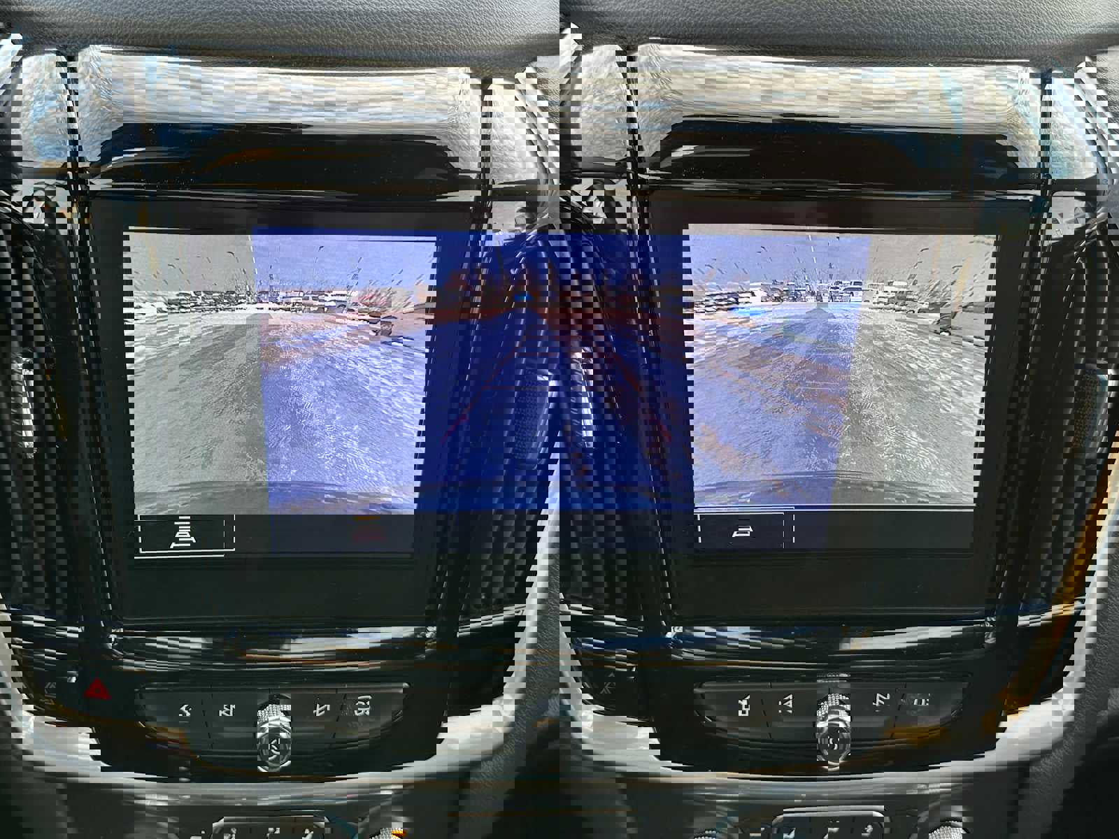 Used 2022 Chevrolet Traverse LT image 30