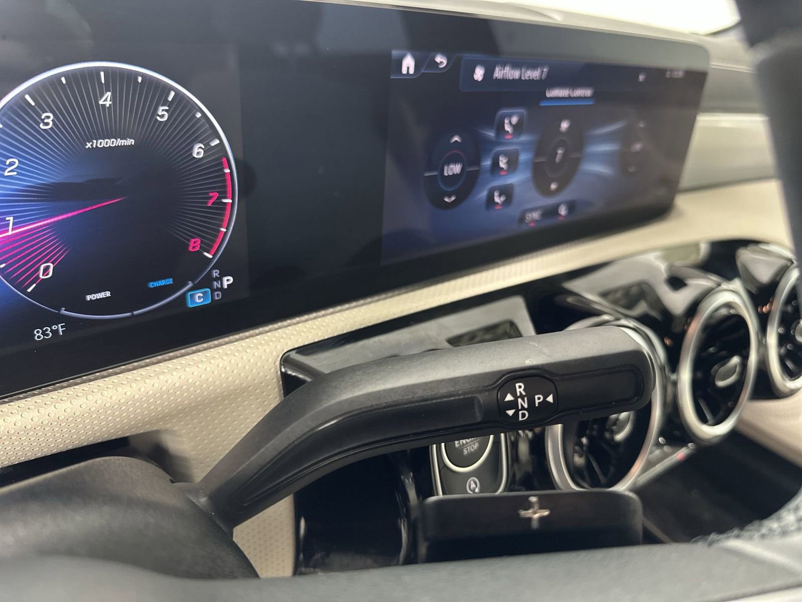 Used 2025 Mercedes-Benz CLA 250 image 24