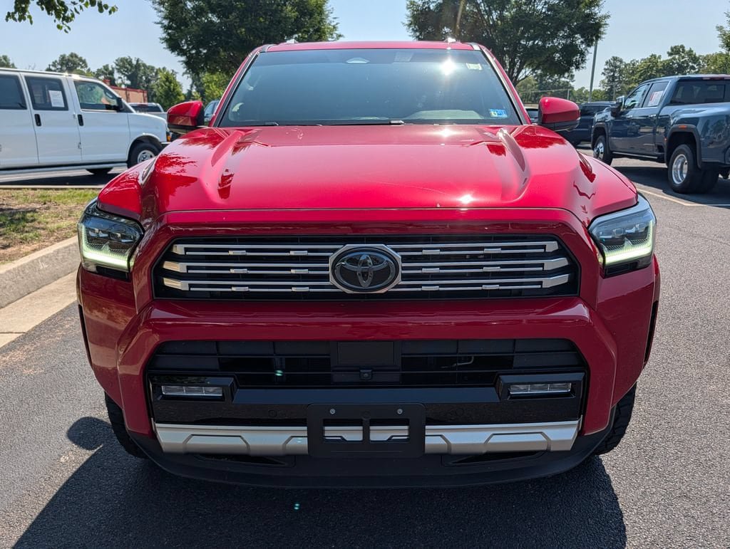 Used 2025 Toyota 4Runner Limited w/ Tow Technology Package AWD/4WD image 4