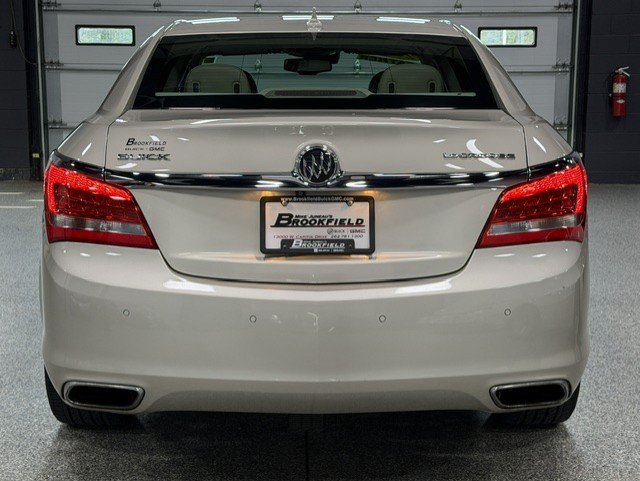 Used 2014 Buick LaCrosse Premium w/ Driver Confidence Package FWD image 4