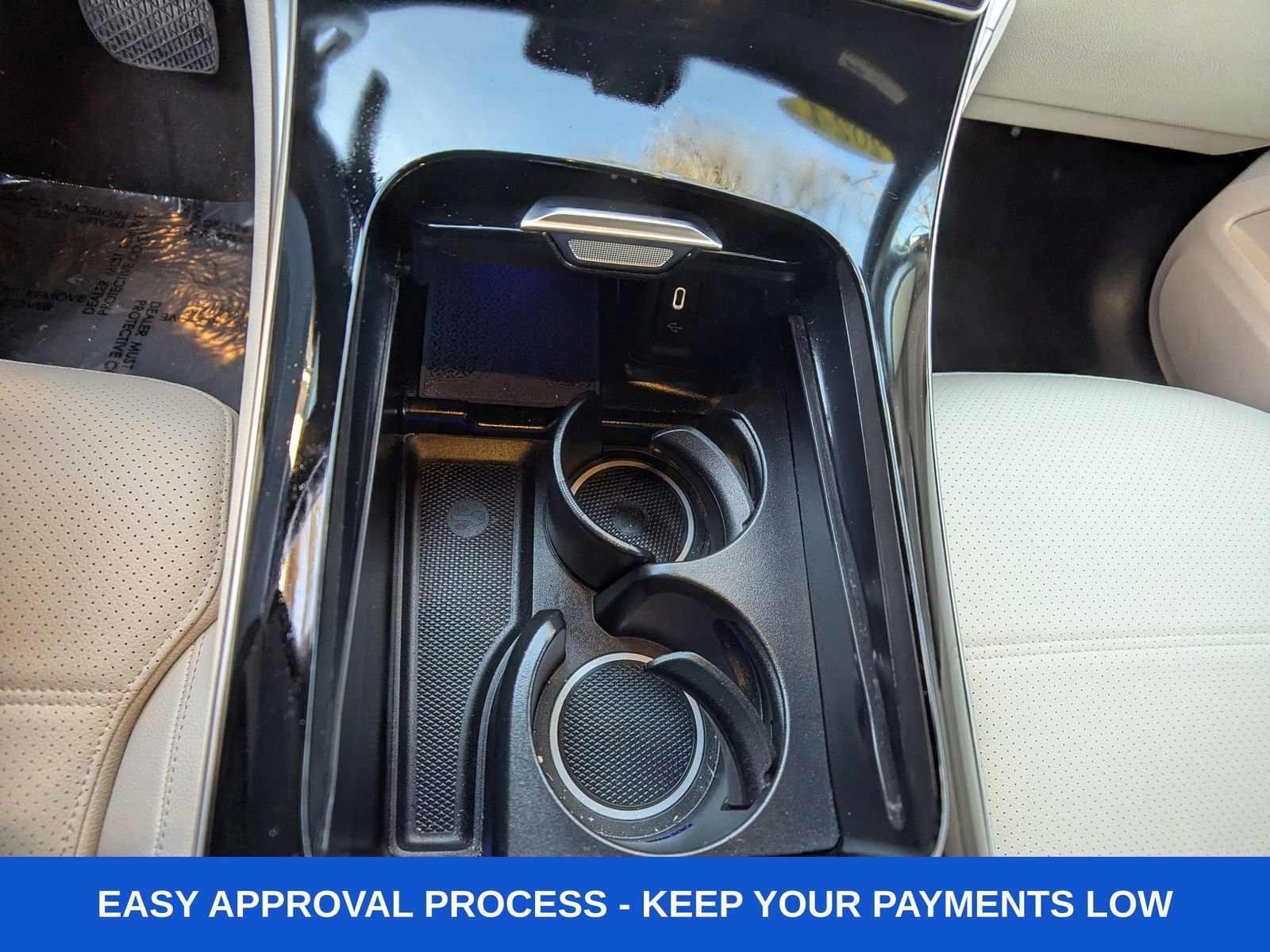 Used 2024 Mercedes-Benz GLC 300 4MATIC image 25