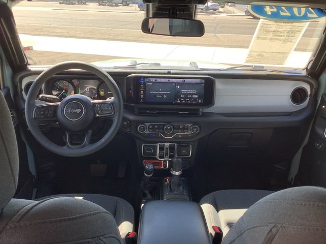 Used 2024 Jeep Wrangler Unlimited AWD/4WD image 6