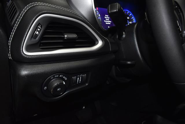 New 2026 Chrysler Pacifica Select image 26