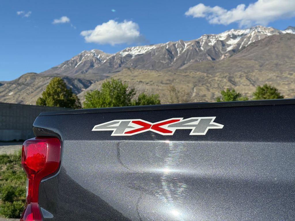 Used 2023 Chevrolet Silverado 1500 RST AWD/4WD image 16