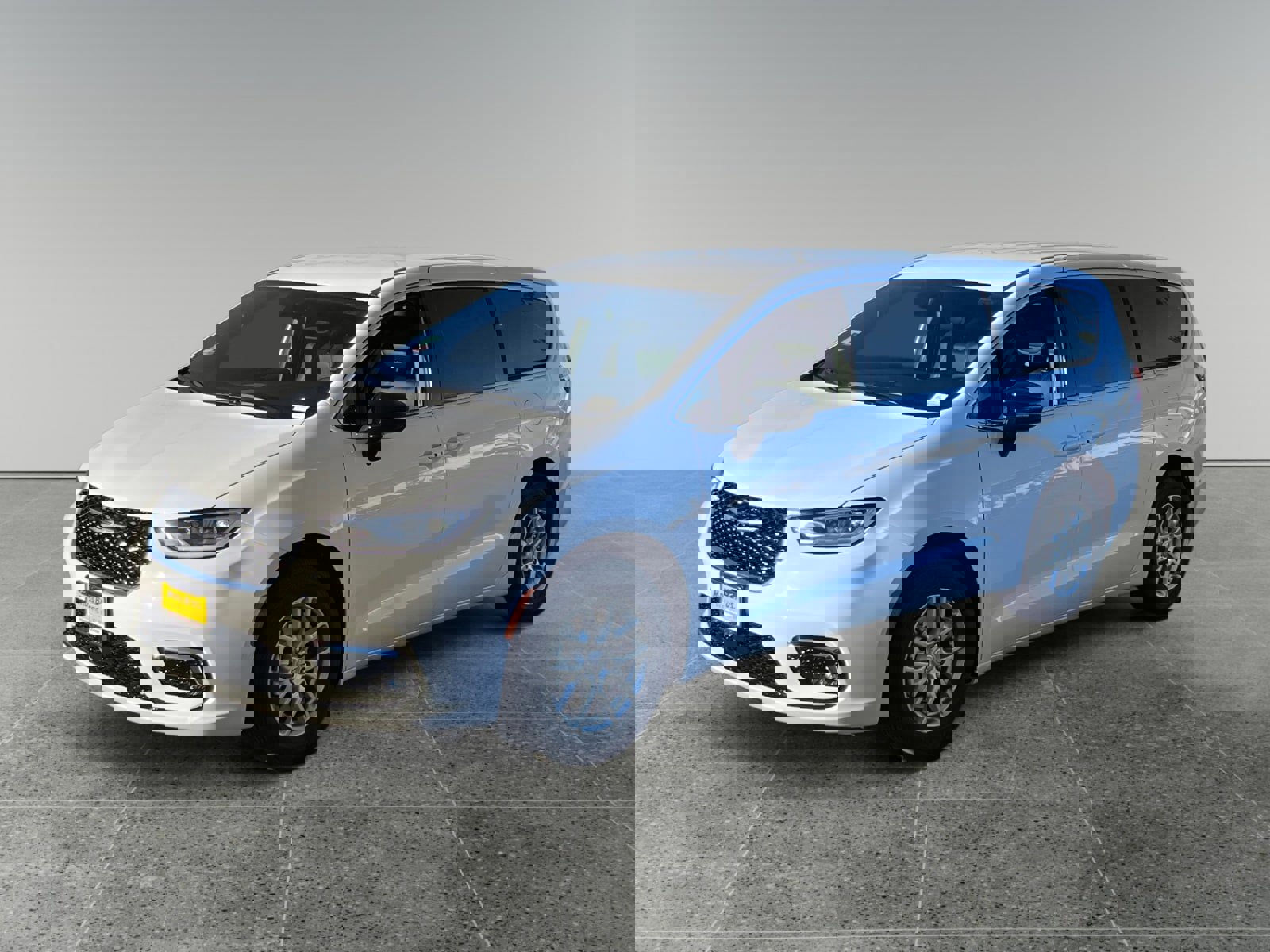 New 2026 Chrysler Pacifica Select