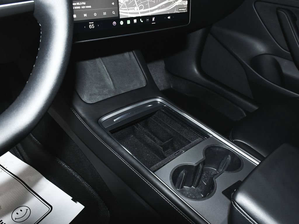 Used 2023 Tesla Model 3 Standard Range image 32