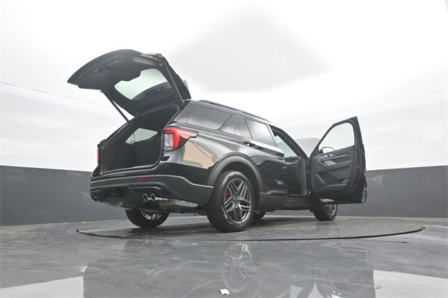 New 2026 Ford Explorer ST w/ Sun And Sound Package image 38