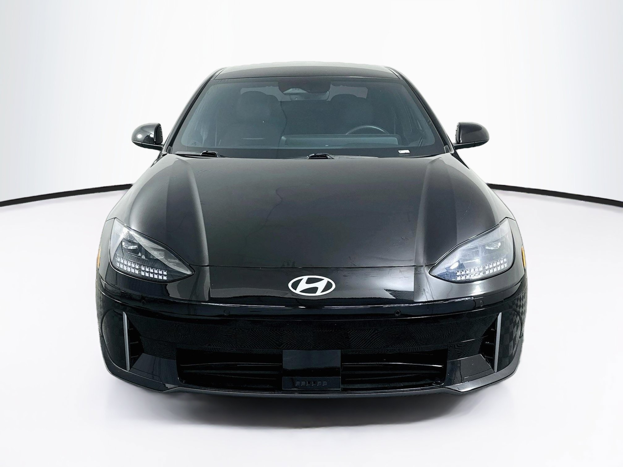 Used 2023 Hyundai Ioniq 6 SEL RWD image 2